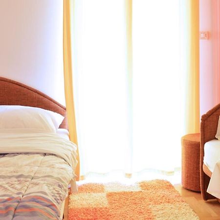 Apartment Silvija Sea View Умаг Екстериор снимка